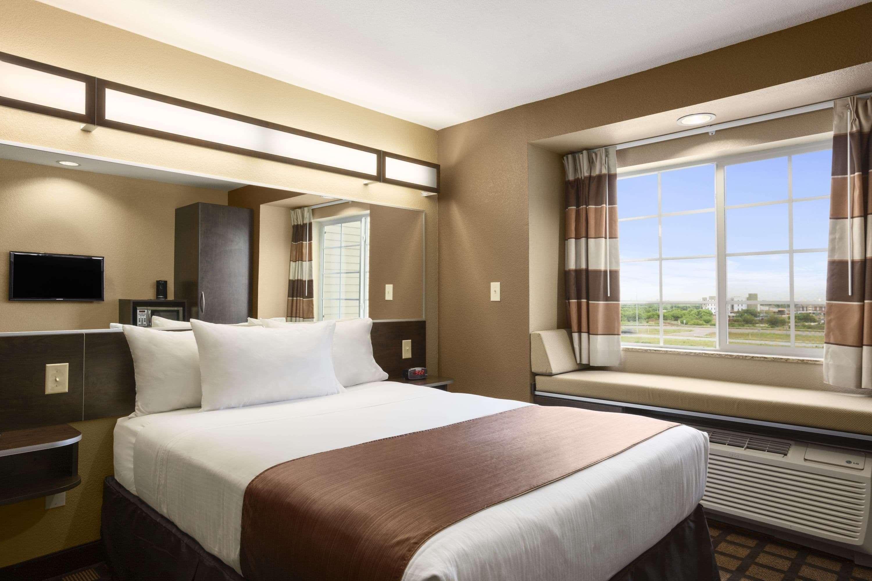 Microtel Inn & Suites Cotulla Εξωτερικό φωτογραφία
